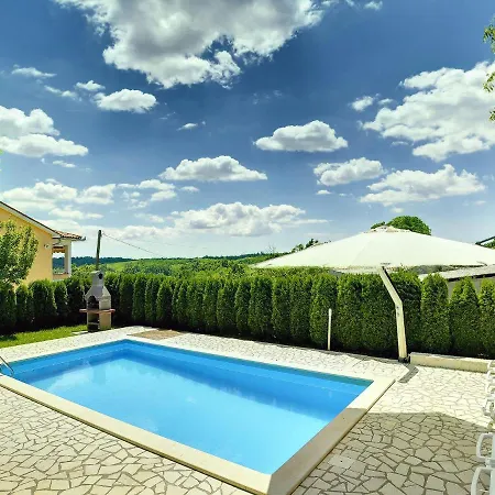 בית נופש Holiday Semy